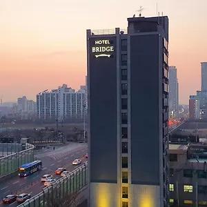 Bridge 3*, Seul Corea del Sud